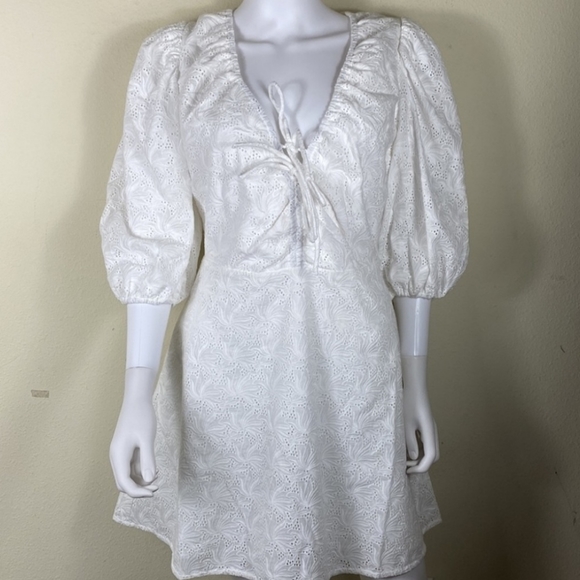 NWT Nicholas lace white eyelet dress with pouf sleeves - Picture 6 of 6